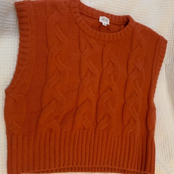Super cute sleeveless burnt orange sweater! Perfect for gameday and class - Picture 2 of 2